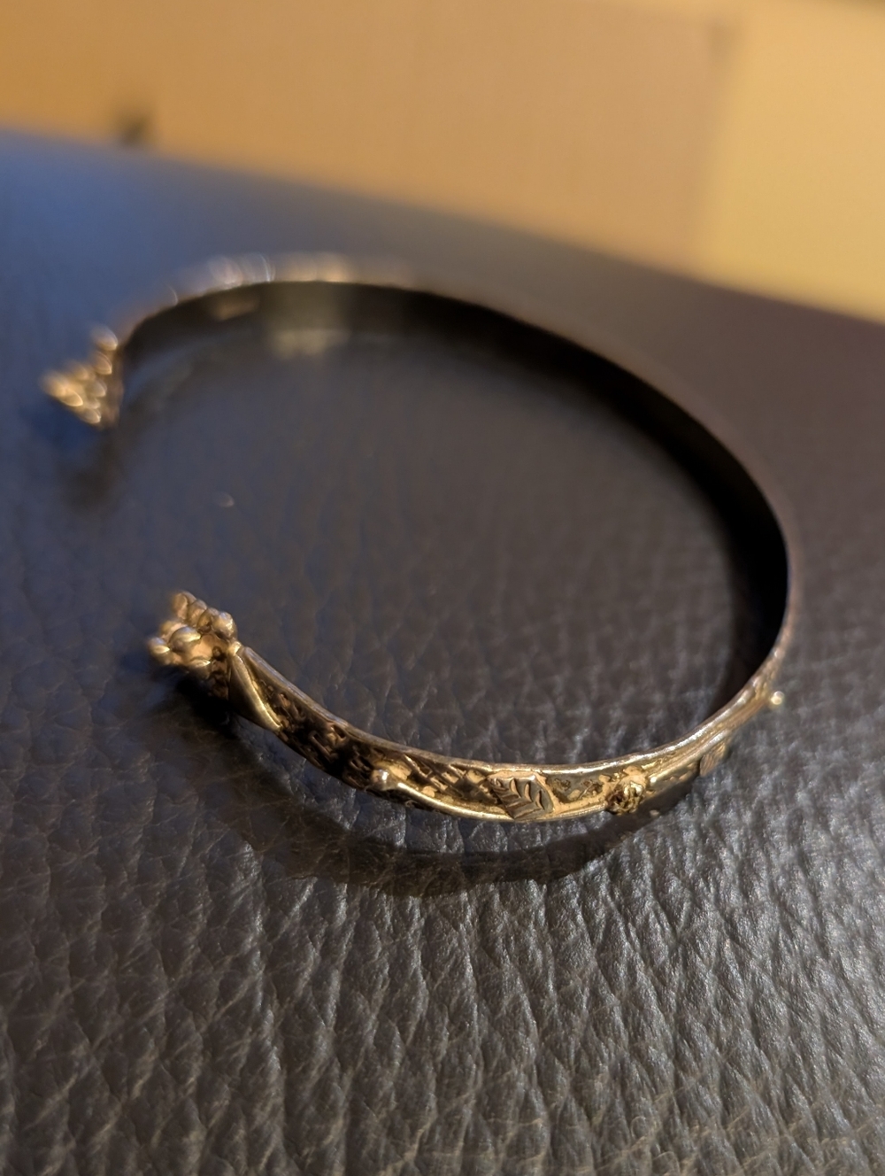 Vintage West Indian Sterling Silver Cuff Bangle - Floral Etched Berry Head Desig